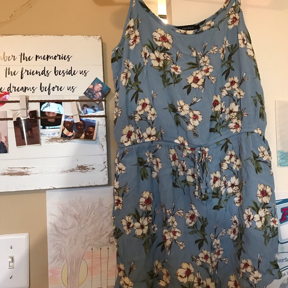 Romper - Picture 2 of 3
